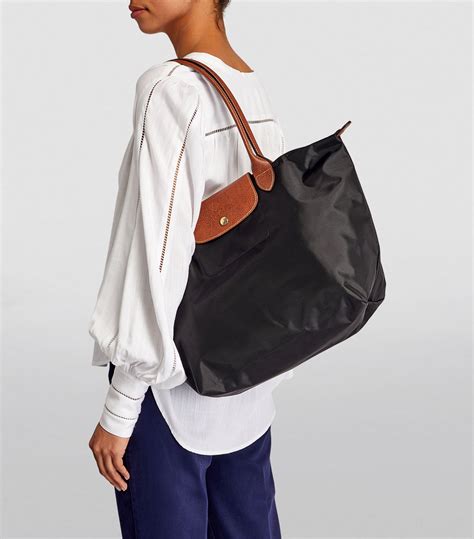 longchamp le pliage large black.